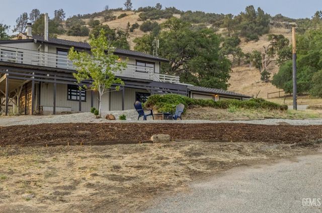 24501 Pueblo Court, Tehachapi, CA 93561