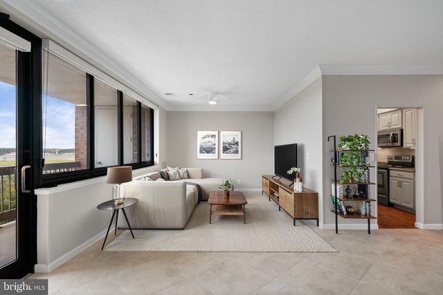 1805 S CRYSTAL DR #1109S, Arlington, VA 22202