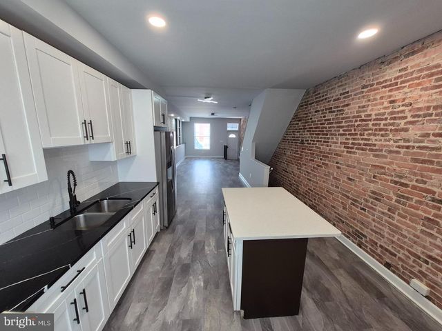 3103 E MONUMENT ST, Baltimore, MD 21205