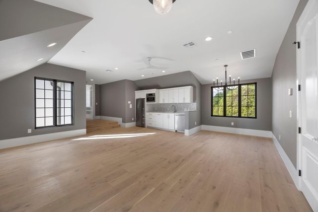 1496 Buffalo Gap RD, Lakeway, TX 78734