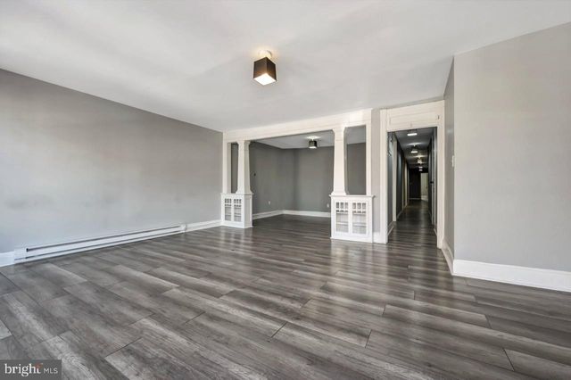 128 E BROAD ST, Tamaqua, PA 18252