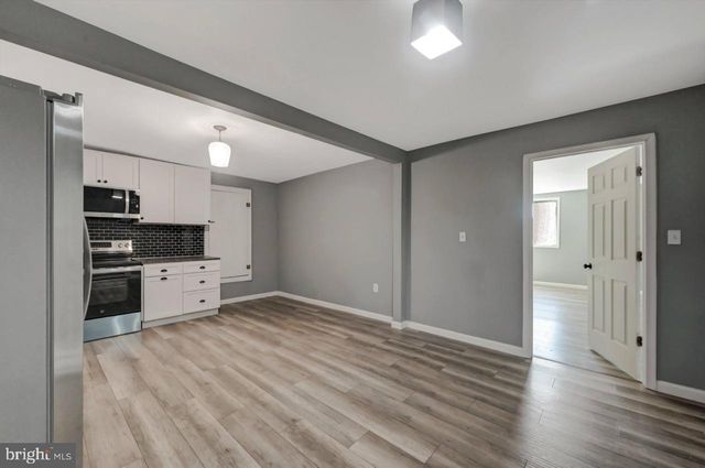 128 E BROAD ST, Tamaqua, PA 18252