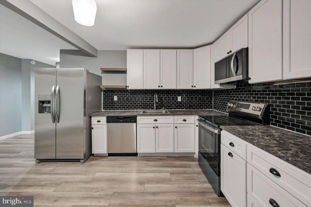 128 E BROAD ST, Tamaqua, PA 18252