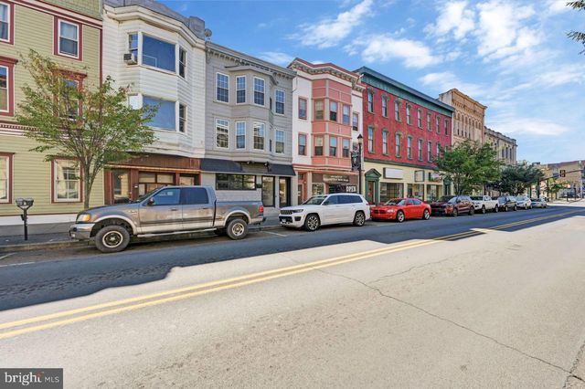 128 E BROAD ST, Tamaqua, PA 18252