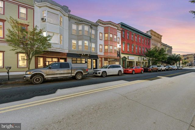 128 E BROAD ST, Tamaqua, PA 18252
