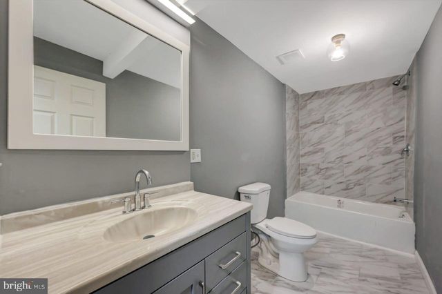 128 E BROAD ST, Tamaqua, PA 18252
