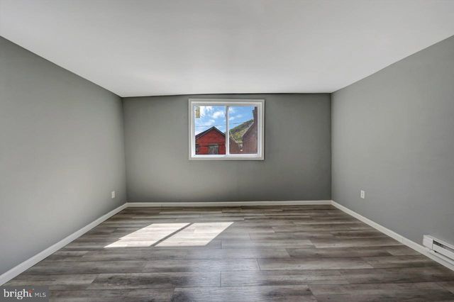 128 E BROAD ST, Tamaqua, PA 18252