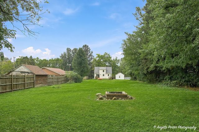3848 E Solon Road, Richmond, IL 60071