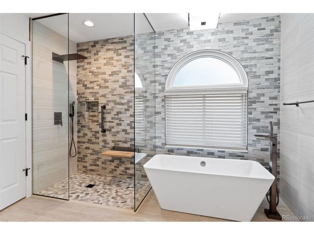 9838 Cypress Point Cir, Lone Tree, CO 80124