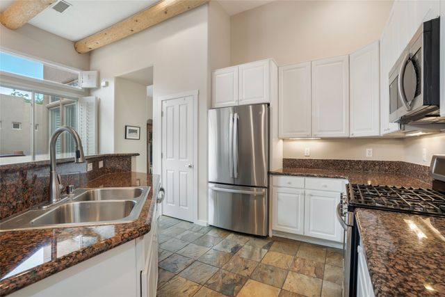 6549 S Richards Avenue, Santa Fe, NM 87508