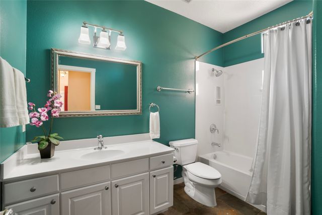 6549 S Richards Avenue, Santa Fe, NM 87508