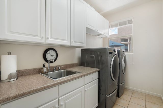 6549 S Richards Avenue, Santa Fe, NM 87508