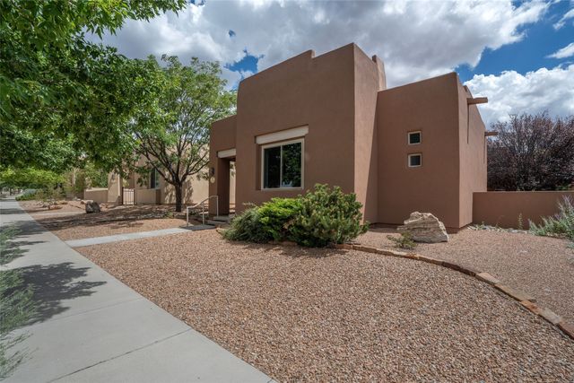 6549 S Richards Avenue, Santa Fe, NM 87508