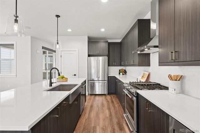 21642 E 60th Avenue, Aurora, CO 80019
