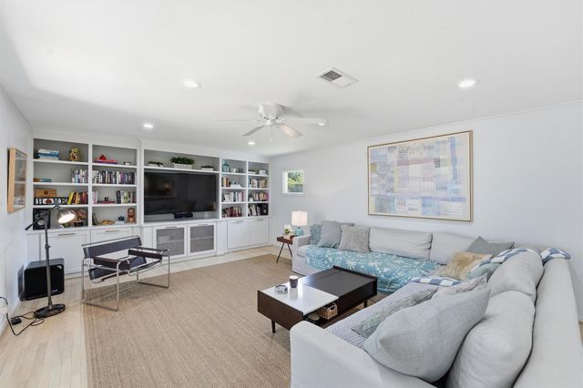 1006 Prince Street, Houston, TX 77008