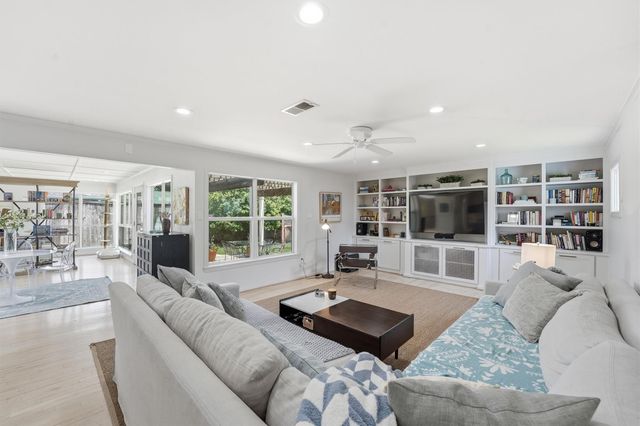 1006 Prince Street, Houston, TX 77008