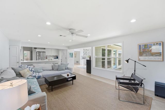1006 Prince Street, Houston, TX 77008