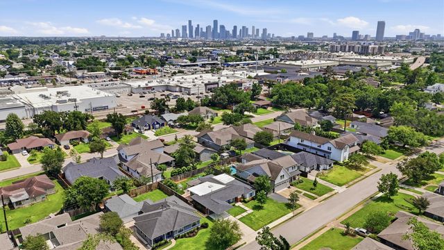 1006 Prince Street, Houston, TX 77008