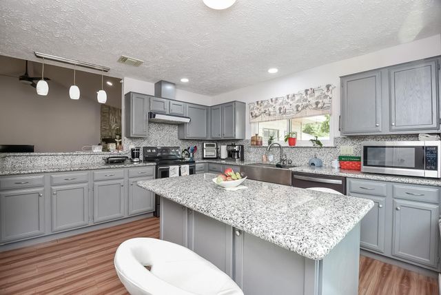2722 Amaranth Drive, Houston, TX 77084