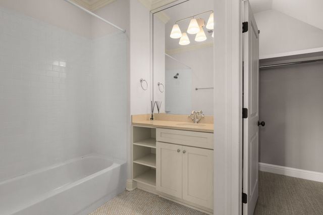 1127A Glendale Ln, Nashville, TN 37204
