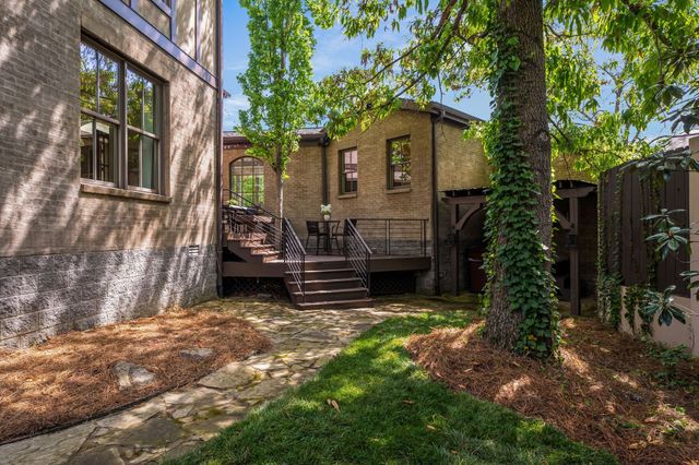 1127A Glendale Ln, Nashville, TN 37204