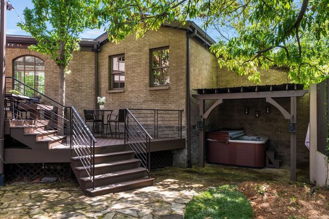 1127A Glendale Ln, Nashville, TN 37204