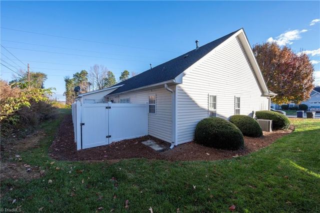 3916 Creekside Court, Winston-salem, NC 27127