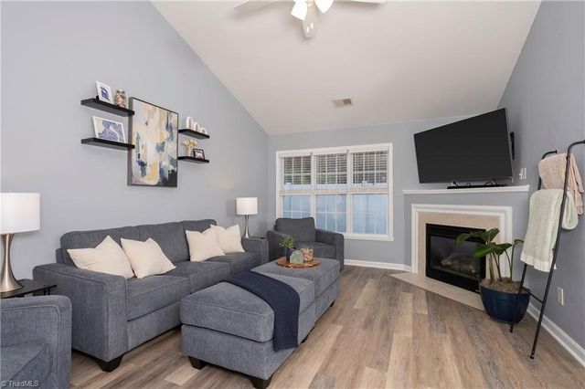 3916 Creekside Court, Winston-salem, NC 27127