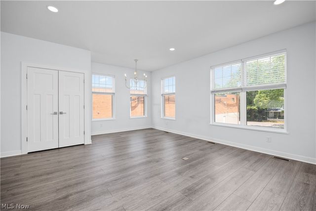 2059 W 34th Place, Cleveland, OH 44113
