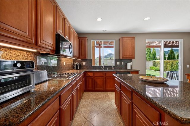 35667 Bowervine Place, Murrieta, CA 92562