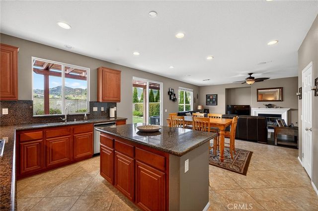35667 Bowervine Place, Murrieta, CA 92562