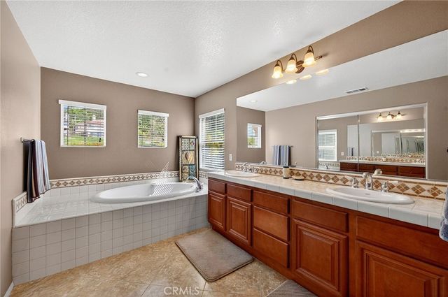 35667 Bowervine Place, Murrieta, CA 92562