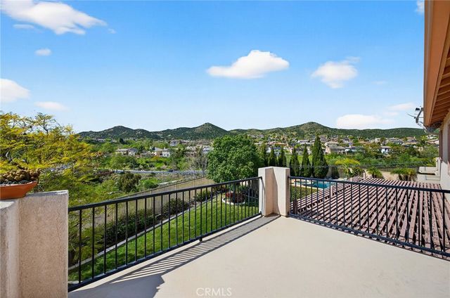 35667 Bowervine Place, Murrieta, CA 92562