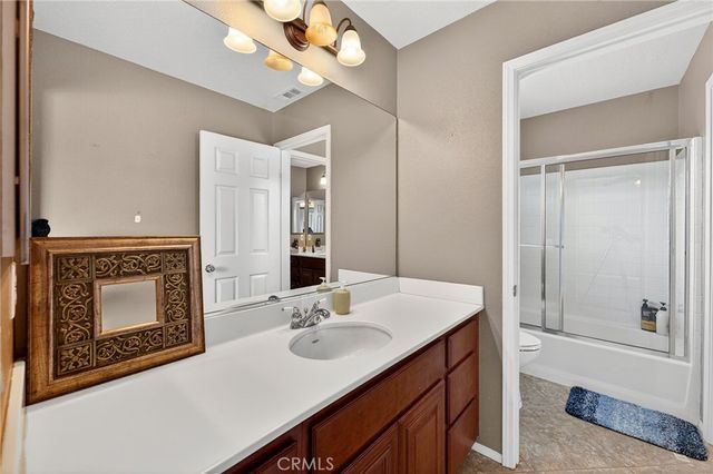 35667 Bowervine Place, Murrieta, CA 92562