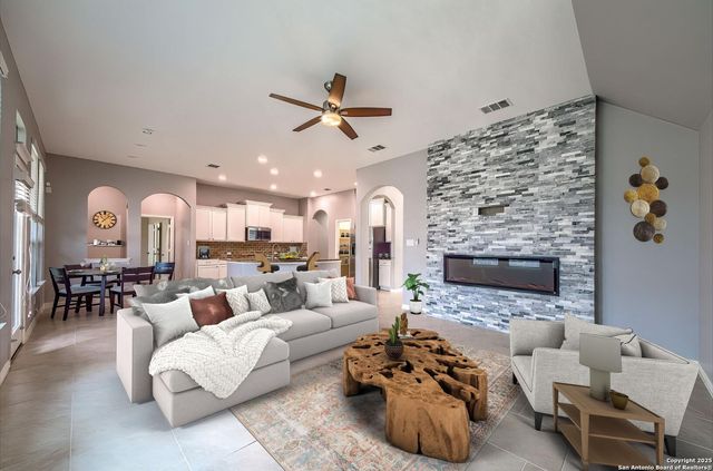 726 Firenze, San Antonio, TX 78245