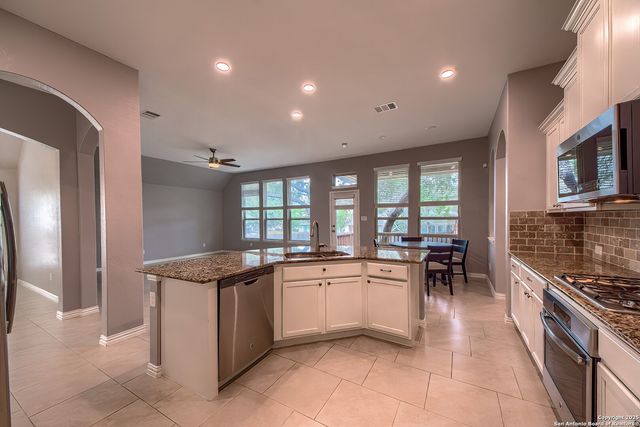 726 Firenze, San Antonio, TX 78245