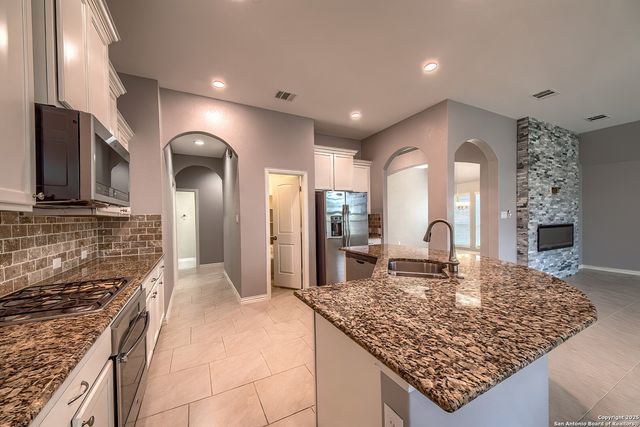 726 Firenze, San Antonio, TX 78245