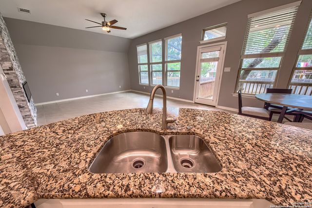 726 Firenze, San Antonio, TX 78245