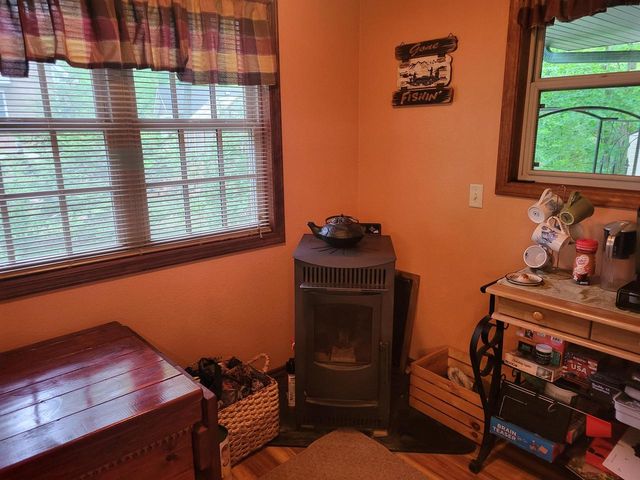1614 Sugar Island ROAD, Summit, WI 53066