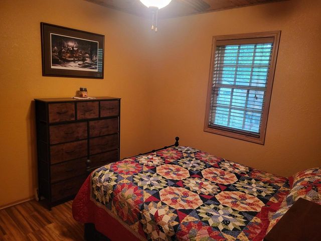1614 Sugar Island ROAD, Summit, WI 53066