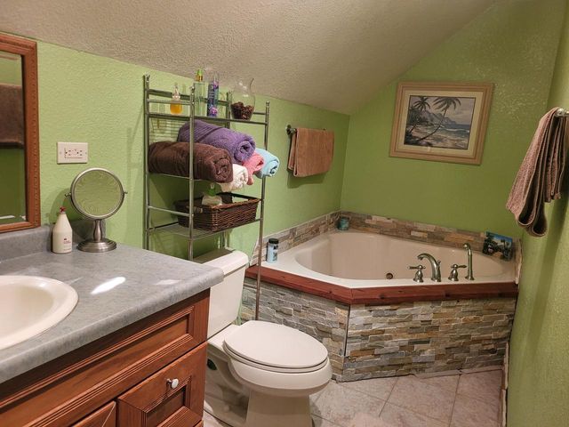 1614 Sugar Island ROAD, Summit, WI 53066