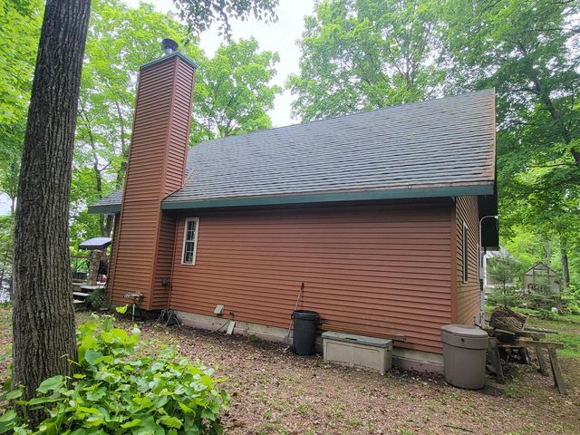 1614 Sugar Island ROAD, Summit, WI 53066