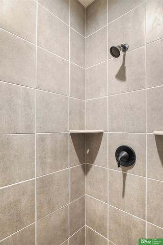 12387 Lake Vista Drive, Papillion, NE 68046