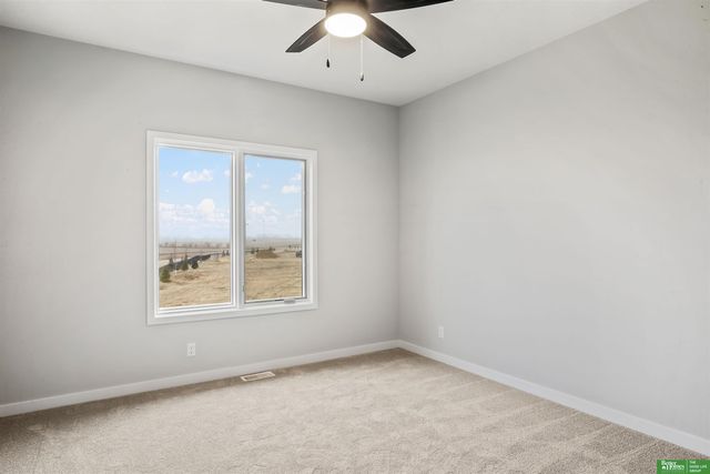 12387 Lake Vista Drive, Papillion, NE 68046