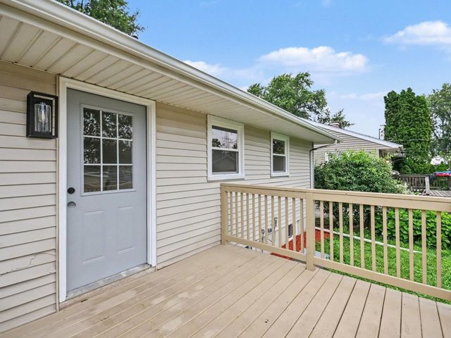 14241 S Blaine Avenue, Posen, IL 60469