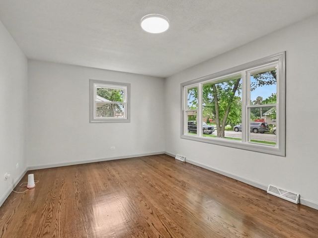 14241 S Blaine Avenue, Posen, IL 60469