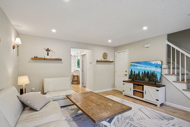 453 Turnpike Street 20, Easton, MA 02375