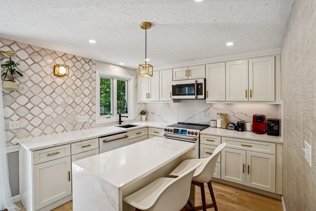 453 Turnpike Street 20, Easton, MA 02375