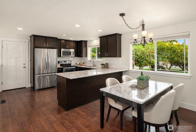 1719 19th Avenue SE, Puyallup, WA 98372