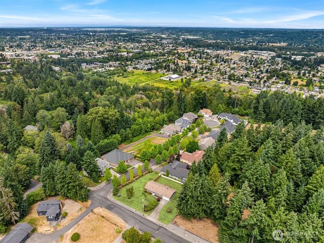 1719 19th Avenue SE, Puyallup, WA 98372